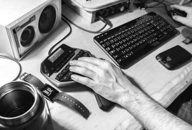 意甲媒体透露：米兰和霍伊伦德的交易有突破，近日将再次商谈，球员对转会已持开放态度